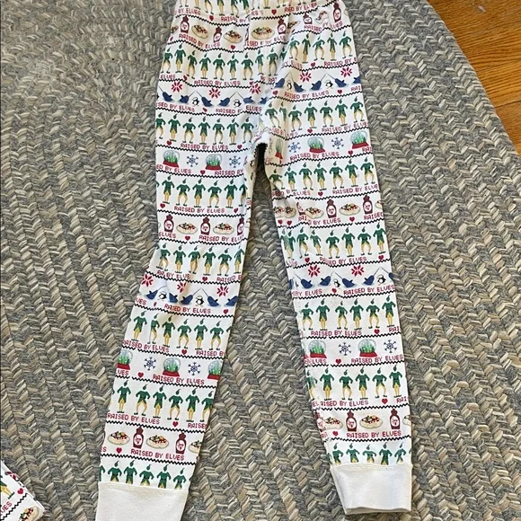 Hanna Andersson Elf pajama set - size 6-7 - Picture 12 of 12
